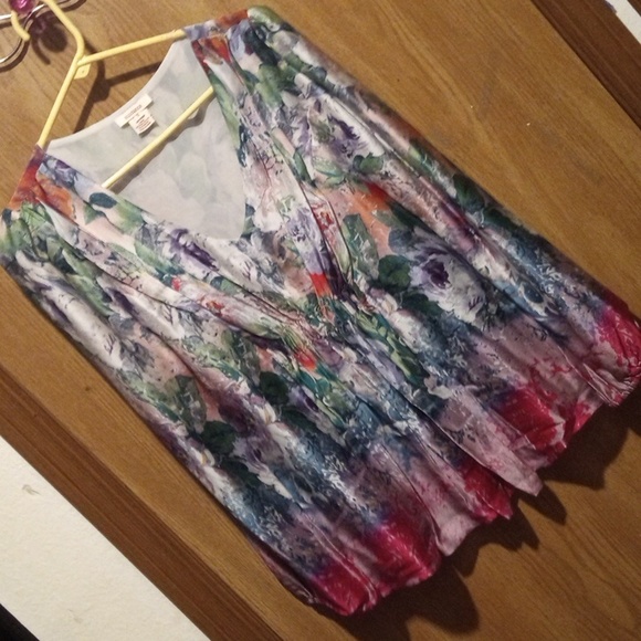 Sundance Silk Watercolor Floral Blouse NWOT Amazing Colors! - Picture 1 of 16